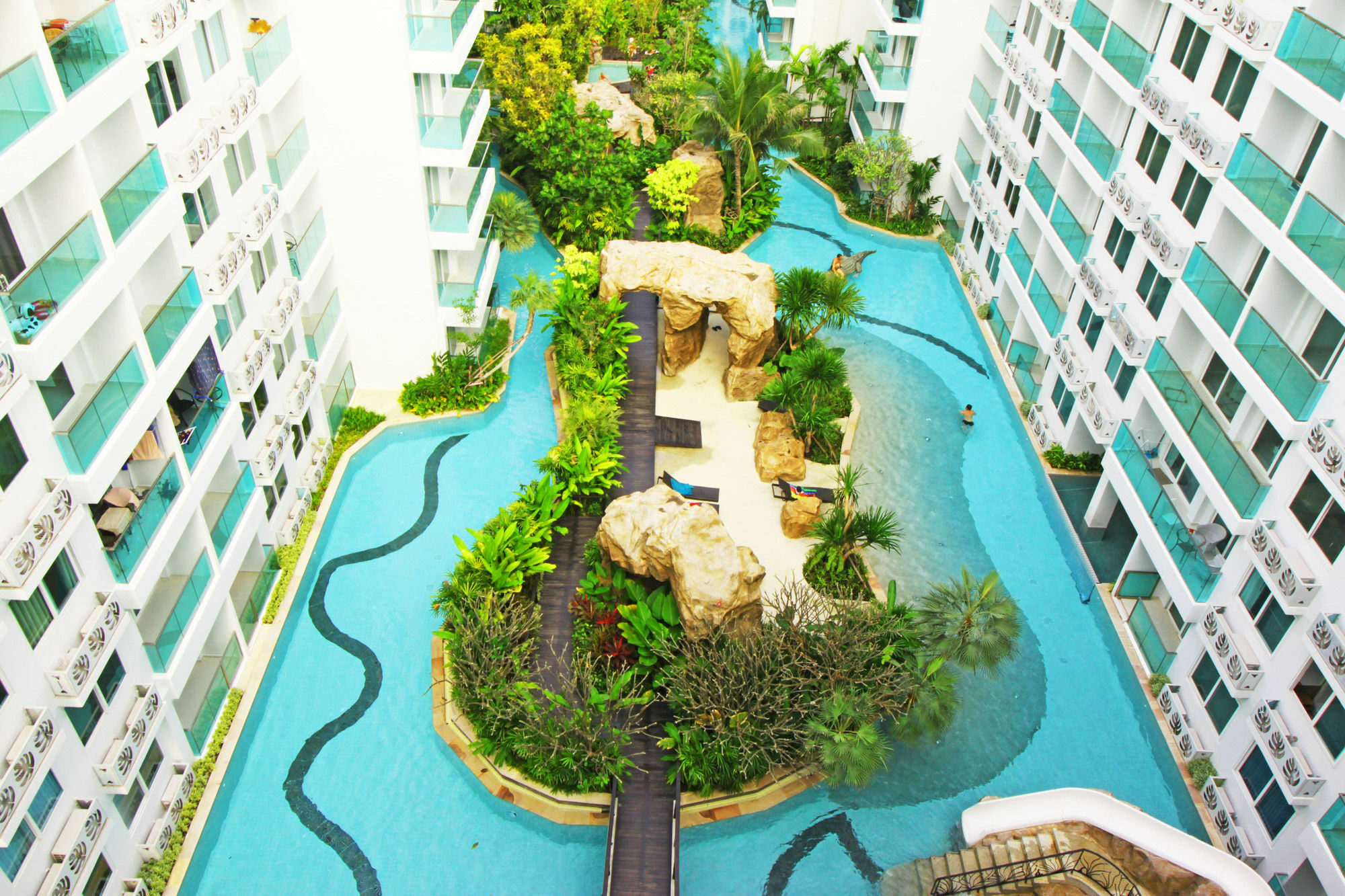 Amazon Residence By Pattaya Sunny Rentals Джомтиен Бийч Екстериор снимка