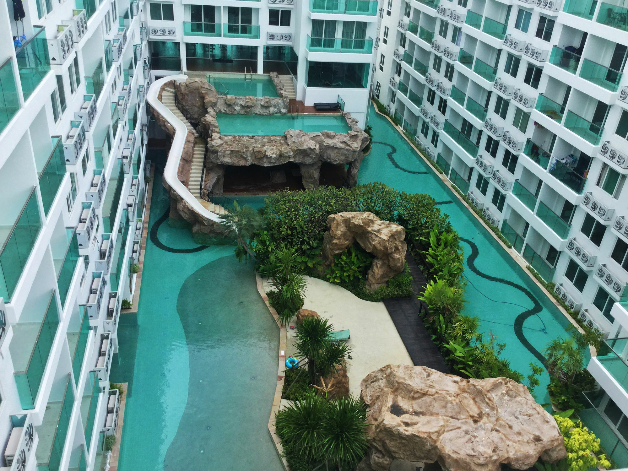 Amazon Residence By Pattaya Sunny Rentals Джомтиен Бийч Екстериор снимка